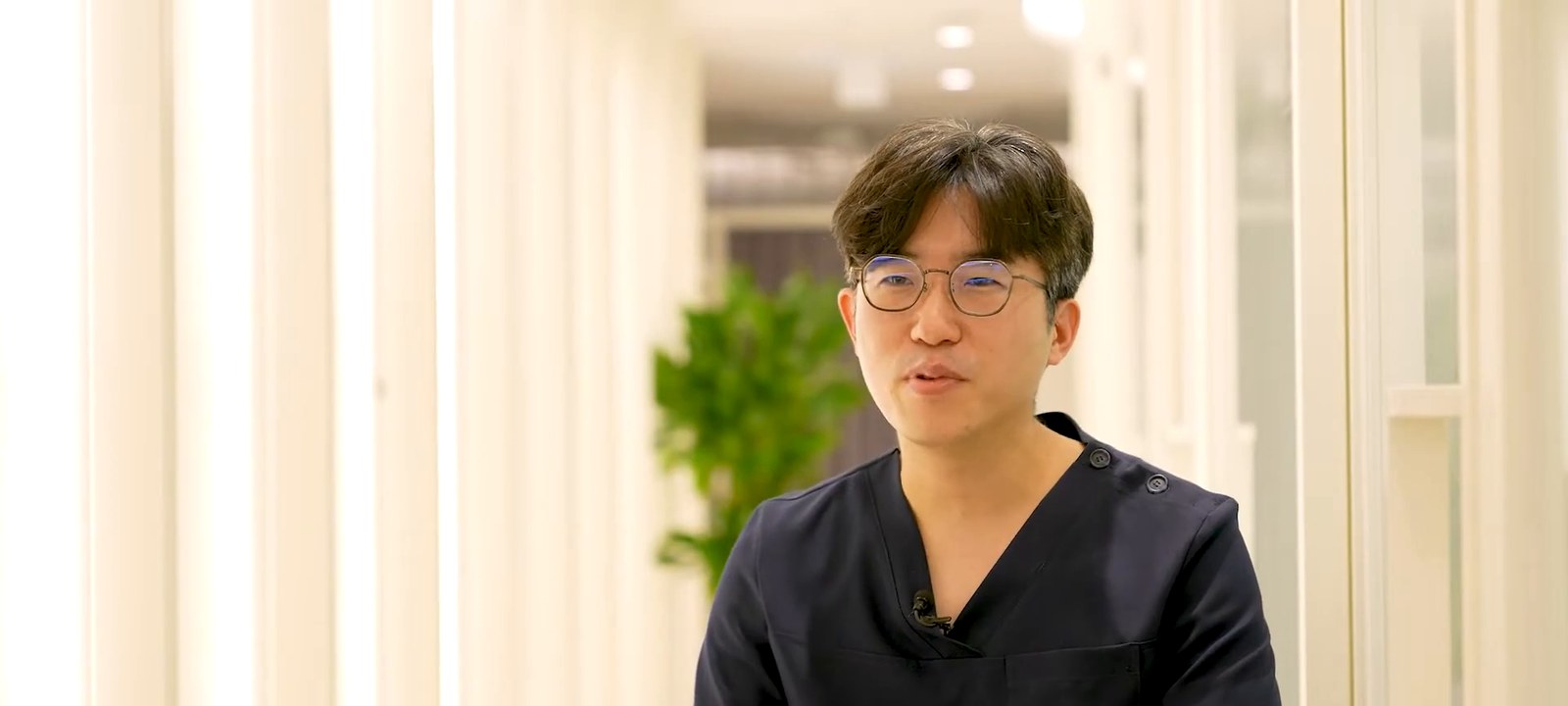 성남 365효한의원 · 윤정제 대표원장 인터뷰 장면